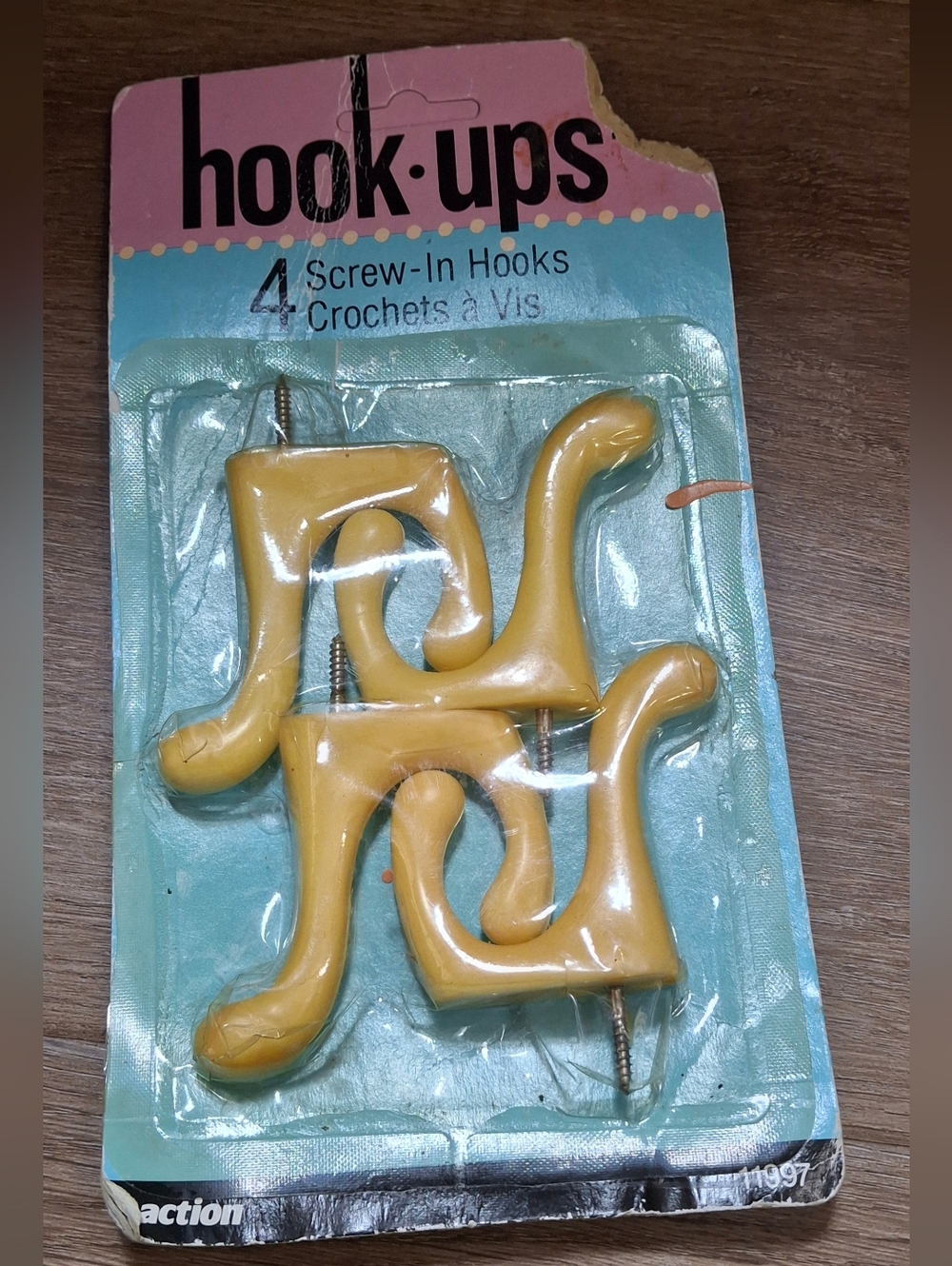 NEW 4 Vintage RETRO 90s screw in Plastic wall hooks.